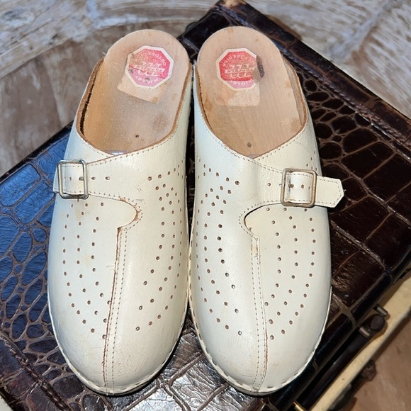 Mjölby Toffeln Shoes - VINTAGE Swedish Wooden Clogs, Size 41